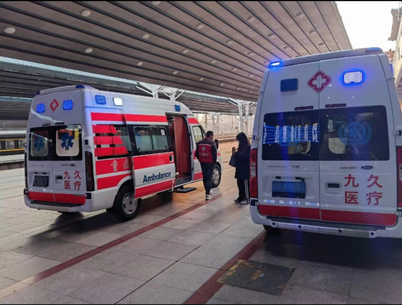 琼结县救护车长途转运